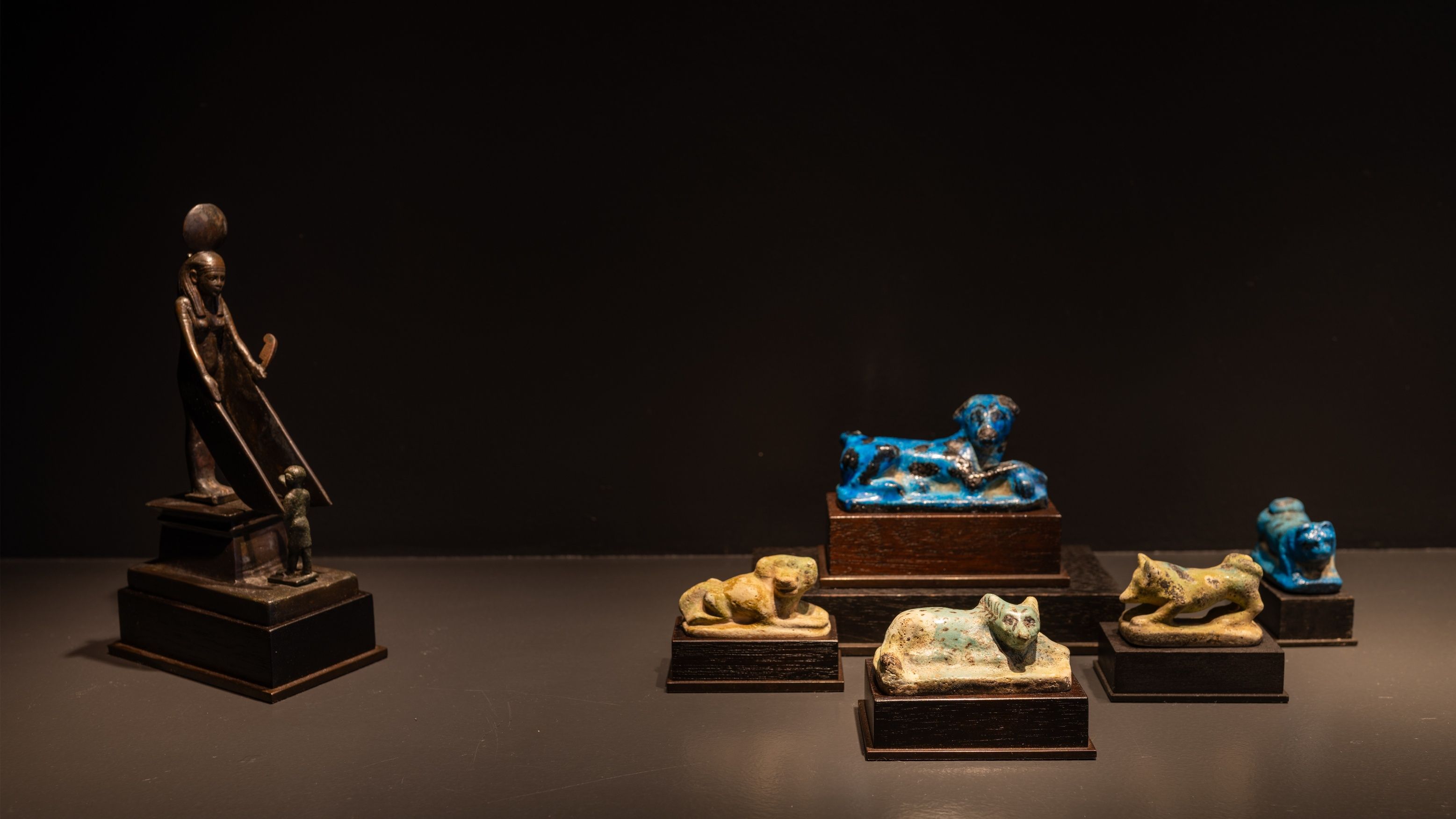 https://www.egypt-art.com/uploads/events/installtion_view/thumb/4445413654_thumb.jpeg